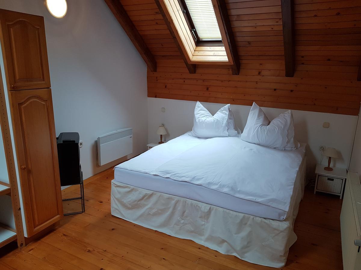 Pr'Simi Bed & Breakfast Golnik Ngoại thất bức ảnh