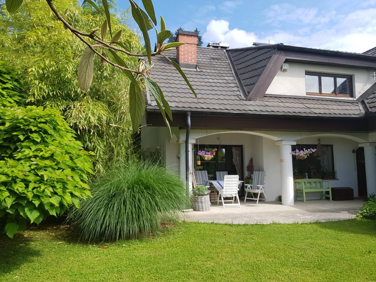 Pr'Simi Bed & Breakfast Golnik Ngoại thất bức ảnh