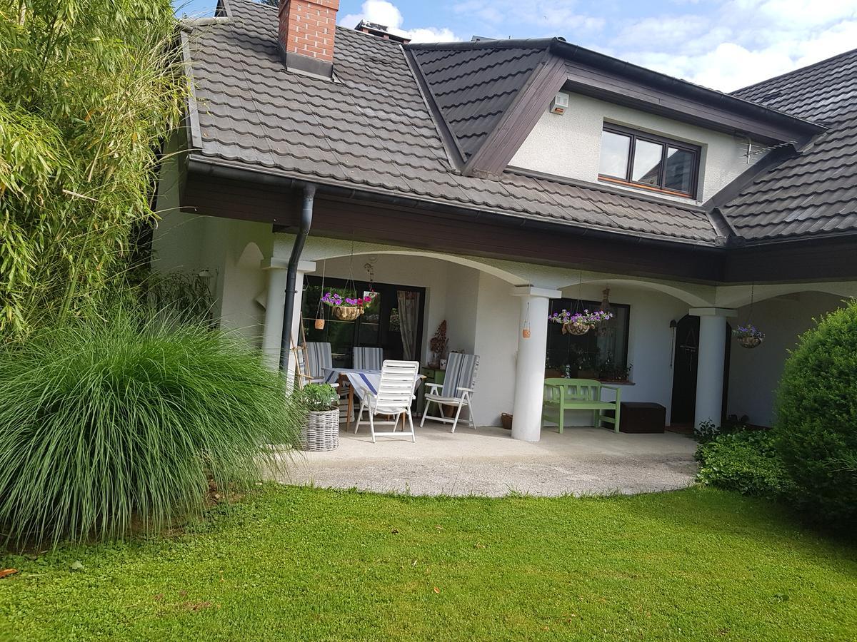 Pr'Simi Bed & Breakfast Golnik Ngoại thất bức ảnh